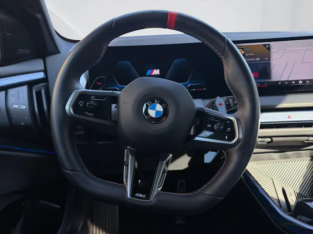 BMW X3 M50i