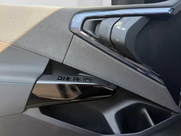 BMW X3 M50i
