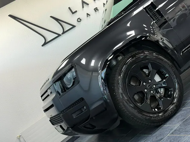 Land Rover Defender 110 3.0 D I6 350 X-Dynamic HSE