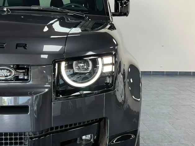 Land Rover Defender 110 3.0 D I6 350 X-Dynamic HSE