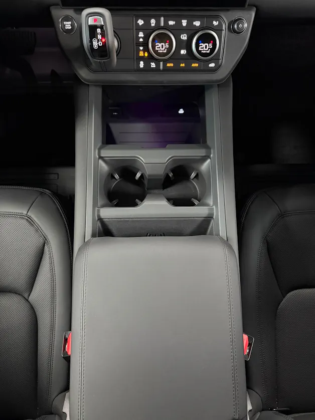 Land Rover Defender 110 3.0 D I6 350 X-Dynamic HSE