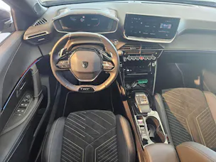 PEUGEOT 2008 1.2 Hybrid 145 GT