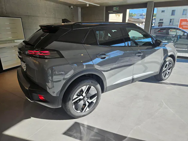 PEUGEOT 2008 1.2 Hybrid 145 GT