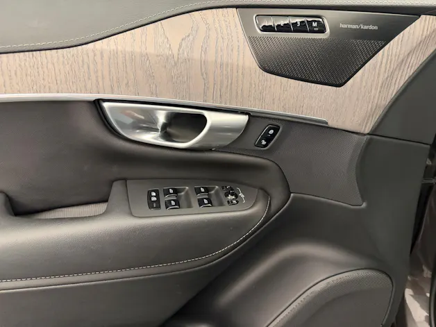 Volvo XC90 2.0 T8 TE Ultimate Dark 7P. eAWD