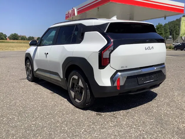 Kia EV3 81 kWh Earth