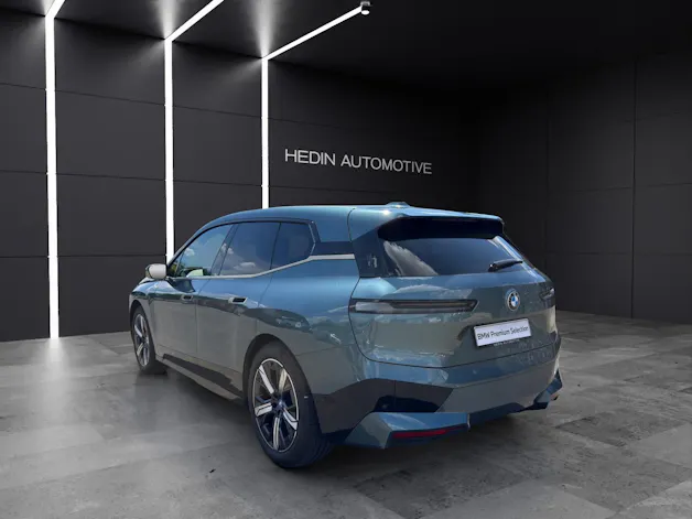 BMW iX xDrive40