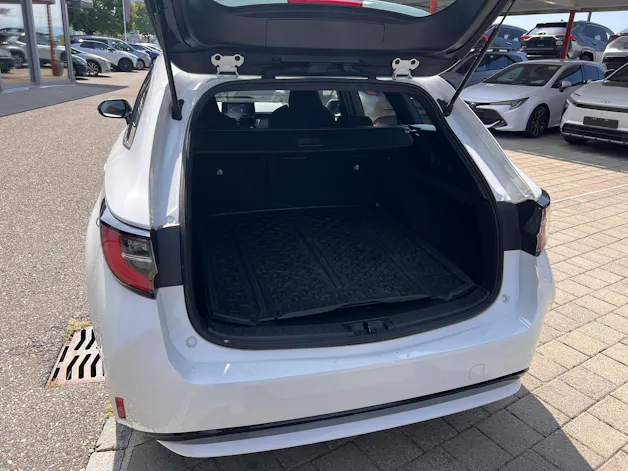 Toyota Corolla Touring Sports 1.8 HSD Active