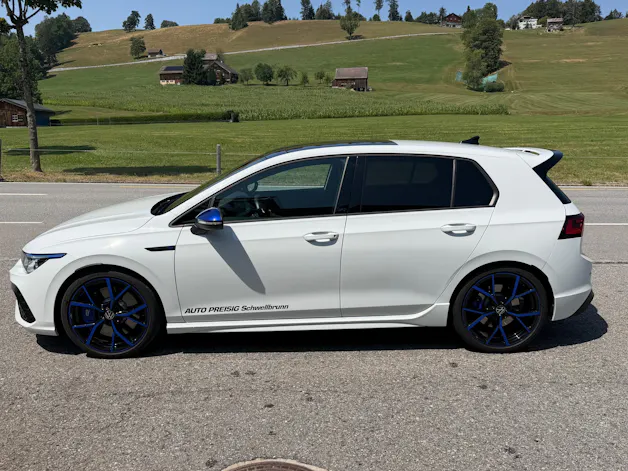 VW Golf VIII 2.0 TSI R 20 Years DSG 4motion