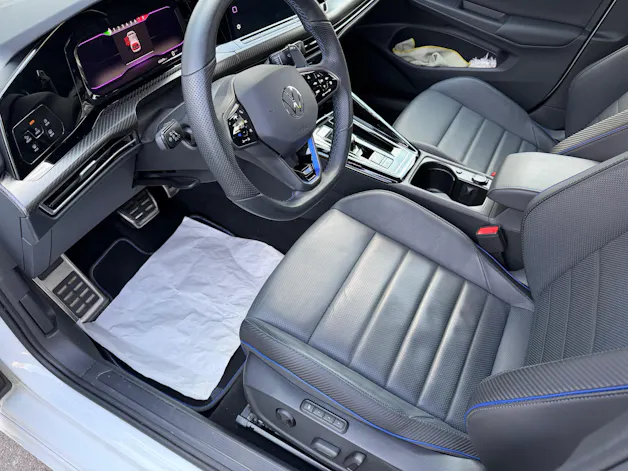 VW Golf VIII 2.0 TSI R 20 Years DSG 4motion