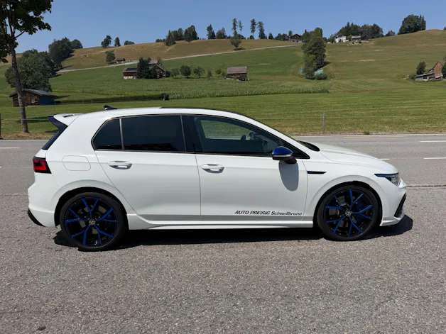 VW Golf VIII 2.0 TSI R 20 Years DSG 4motion