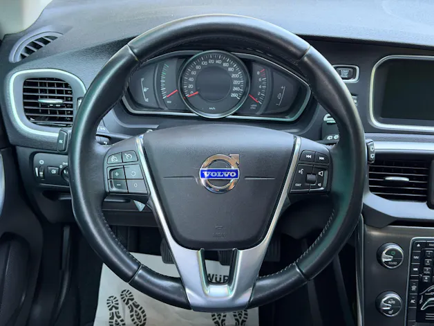 Volvo V40 1.6 T3 Summum S/S