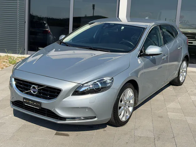 Volvo V40 1.6 T3 Summum S/S