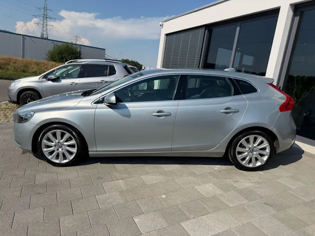 Volvo V40 1.6 T3 Summum S/S