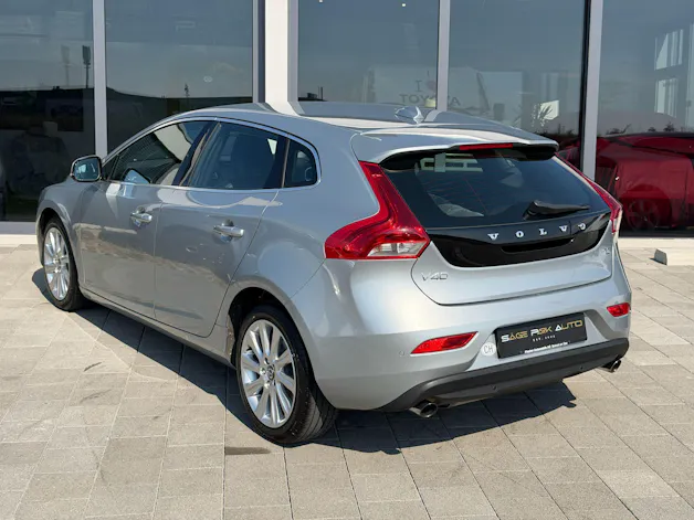Volvo V40 1.6 T3 Summum S/S