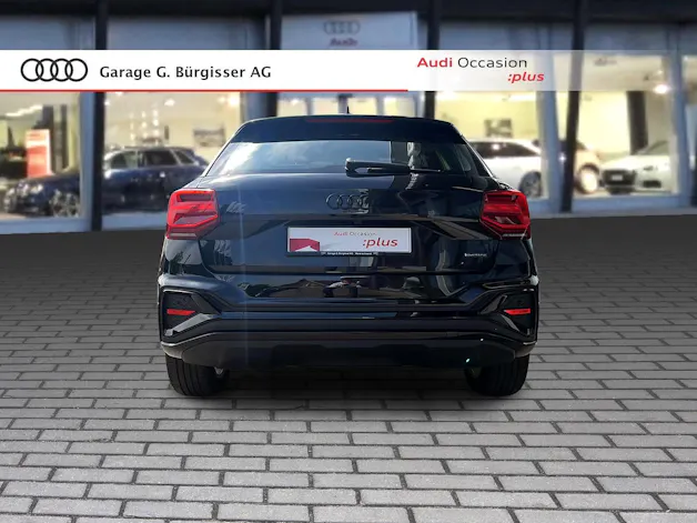 Audi Q2 40 TFSI S line quattro S-tronic Mythosschwarz Metallic