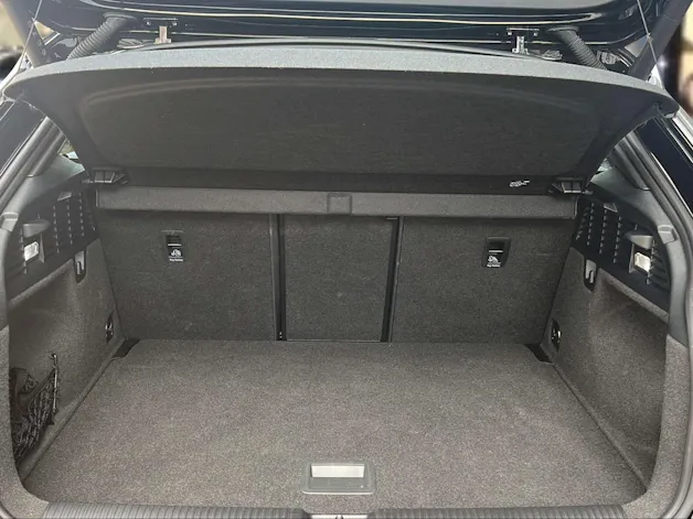 Audi Q2 40 TFSI S line quattro S-tronic Mythosschwarz Metallic
