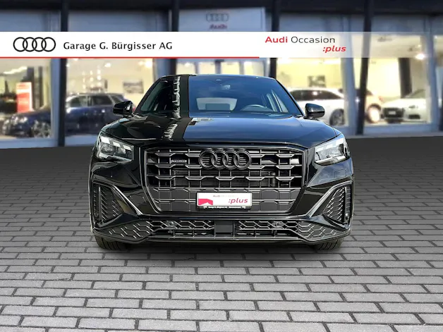 Audi Q2 40 TFSI S line quattro S-tronic Mythosschwarz Metallic