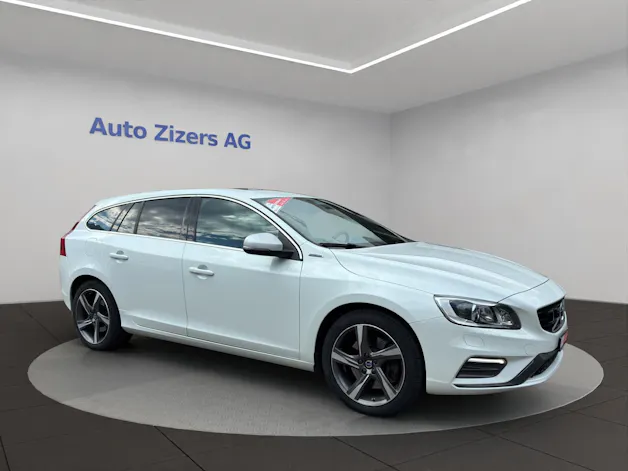 VOLVO V60 D6 AWD Plug-in Hybrid Momentum R-Design