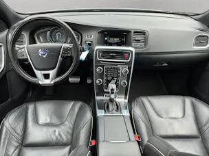 Volvo V60 D6 AWD Plug-in Hybrid Momentum R-Design