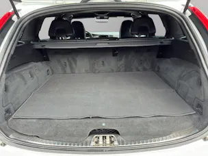 Volvo V60 D6 AWD Plug-in Hybrid Momentum R-Design