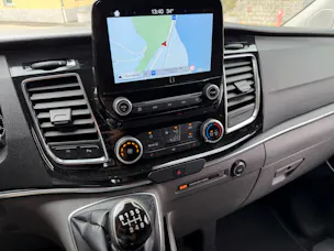 FORD Tourneo Custom 310 L2H1 Titanium