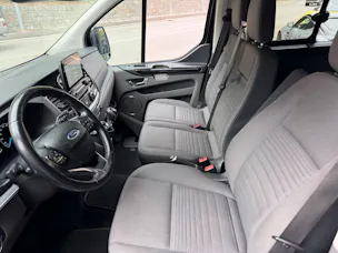 FORD Tourneo Custom 310 L2H1 Titanium