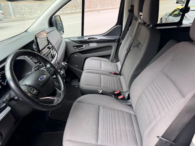FORD Tourneo Custom 310 L2H1 Titanium