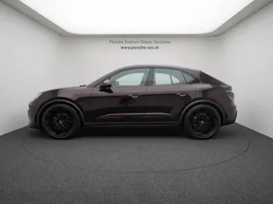 Porsche Macan 4