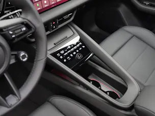 Porsche Macan 4