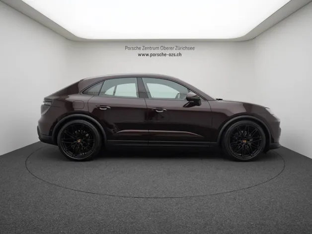 Porsche Macan 4