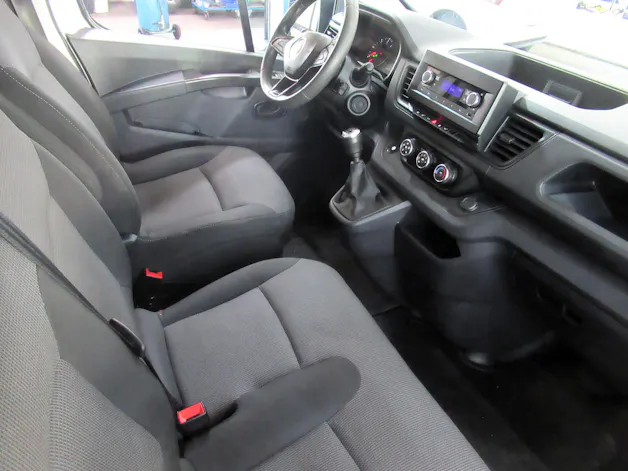 Renault Trafic 2.0 Blue dCi 150 Business L2H1 EN