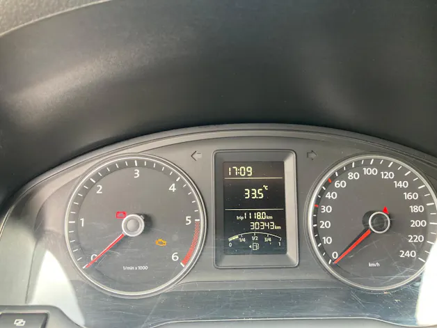 VW T5 2.0 TDI Champion