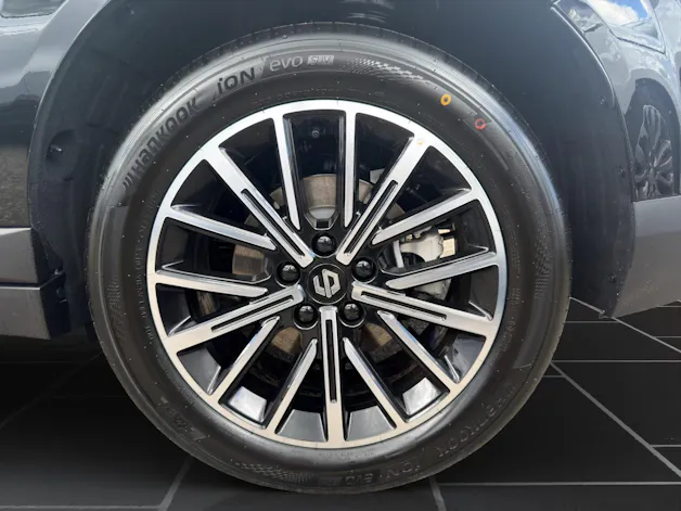 Leapmotor B10 1.5 Hybrid EV