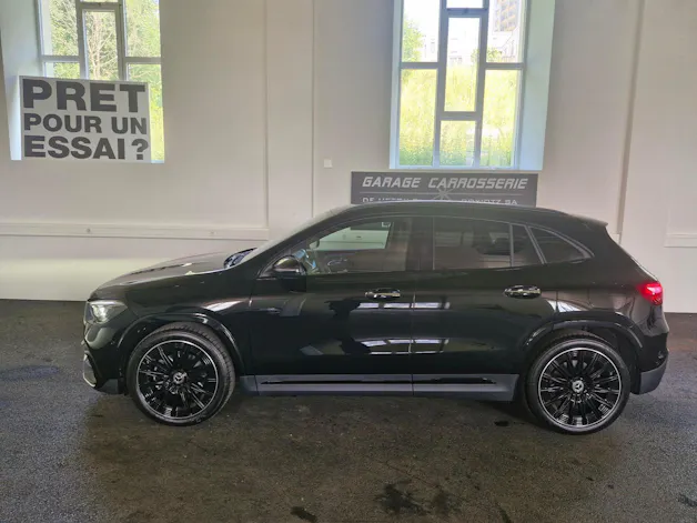 Mercedes-Benz GLA 220 4Matic 8G-DCT