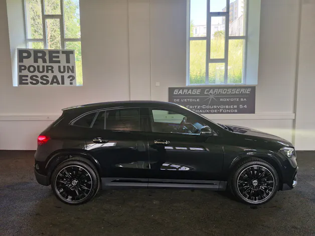Mercedes-Benz GLA 220 4Matic 8G-DCT