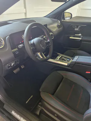 Mercedes-Benz GLA 220 4Matic 8G-DCT
