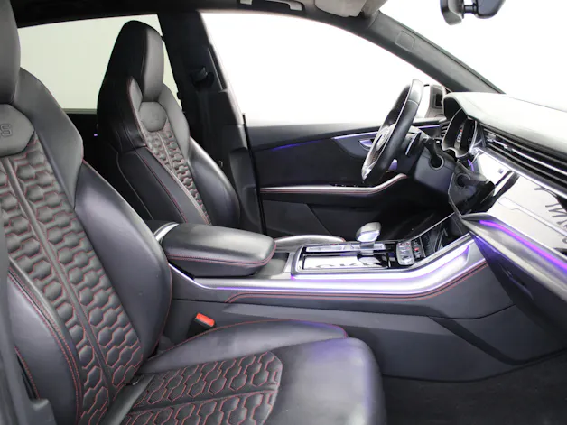 AUDI RSQ8 quattro tiptronic