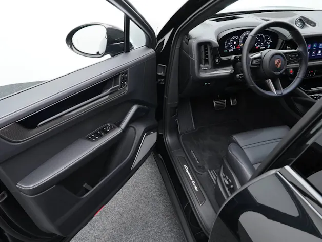 Porsche Cayenne Turbo E-Hybrid Coupé mit GT-Paket
