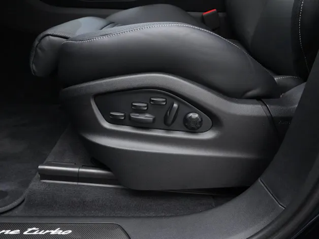 Porsche Cayenne Turbo E-Hybrid Coupé mit GT-Paket
