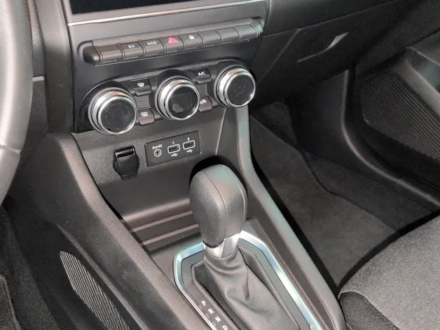 Renault Clio 1.6 E-Tech Zen