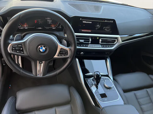 BMW M240i xDrive