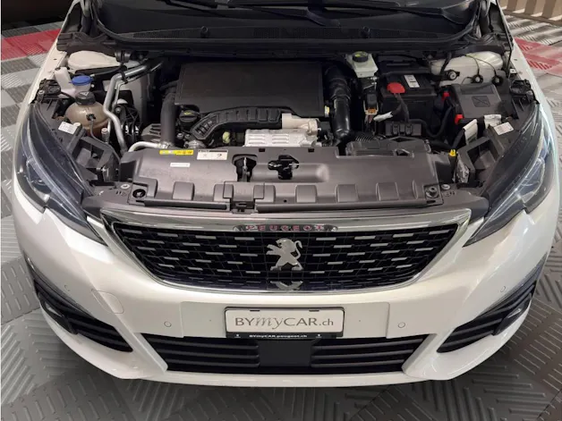PEUGEOT 308 1.2 Pure Tech GT Line EAT8