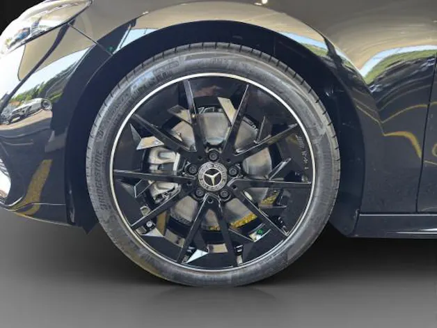 Mercedes-Benz CLA SB 220 4M 8G-DCT