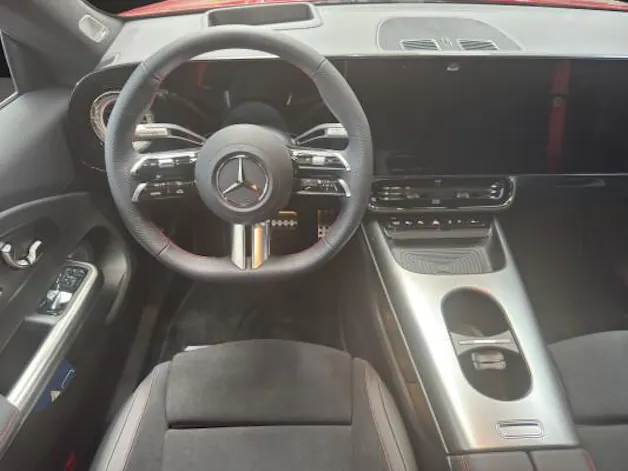 MERCEDES-BENZ CLA 200 8G-DCT 4Matic