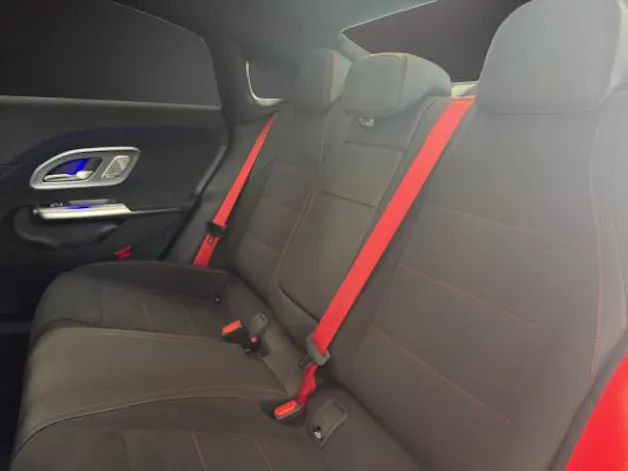 MERCEDES-BENZ CLA 200 8G-DCT 4Matic