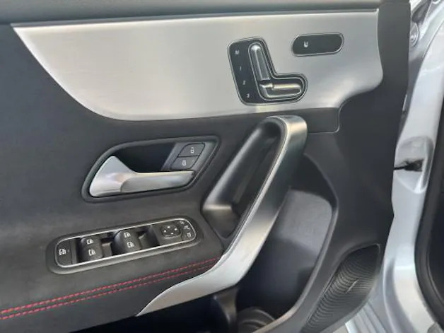 MERCEDES-BENZ A 250 4Matic 8G-DCT