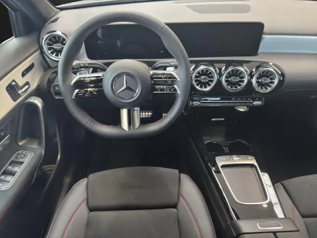 MERCEDES-BENZ A 250 4Matic 8G-DCT