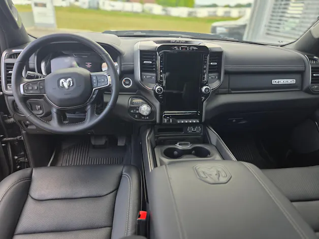 Dodge Ram 1500 5.7 V8 4x4 Rebel 396PS / 3.5T AHK