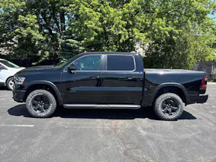 Dodge Ram 1500 5.7 V8 4x4 Rebel 396PS / 3.5T AHK