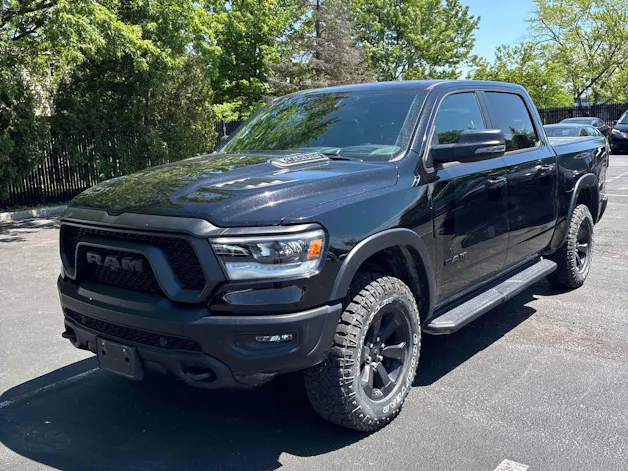 Dodge Ram 1500 5.7 V8 4x4 Rebel 396PS / 3.5T AHK